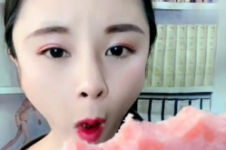 网红美女吃瓜视频,揭秘娱乐圈幕后真相